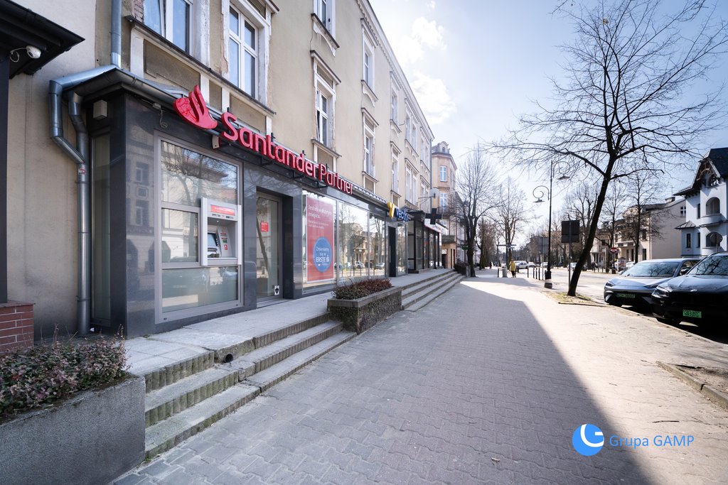 Lokal handlowo-usługowy 50 m² z dużą witryną i ogrzewaniem Chrzanów, Aleja Henryka  50m2 Foto 1