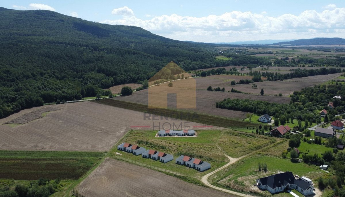 Nowoczesny dom z tarasem na dachu i widokiem na Ślężę (90 m²) Biała  90m2 Foto 1