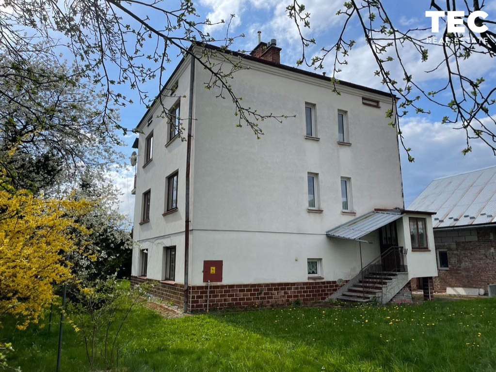 Do sprzedania dom 141 m² z 7 pokojami i garażem w Starej Wsi Stara Wieś  141m2 Foto 1