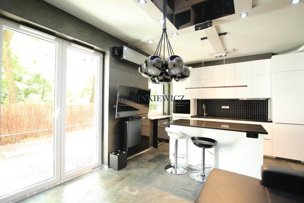 Luksusowy apartament 2 pok. z ogródkiem, garażem i klimatem Warszawa, Żoliborz, Stanisława Dygata  49m2 Foto 1