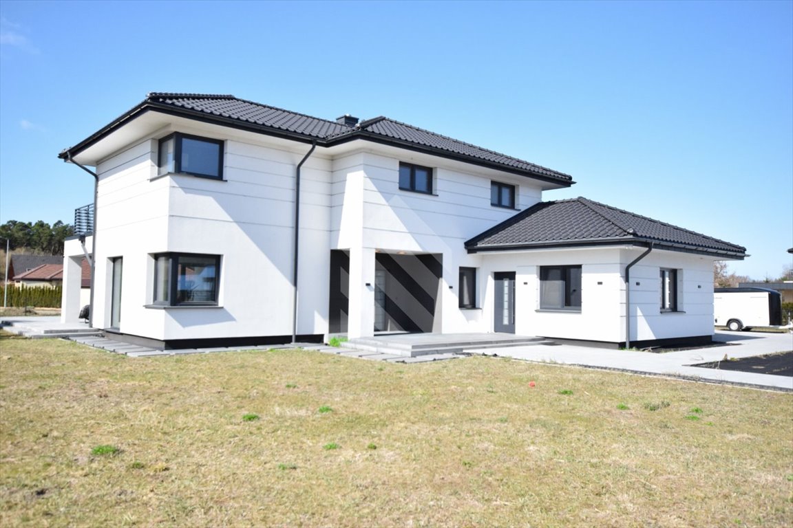 Do sprzedania nowoczesny dom 350 m² z niezależnym mieszkaniem Niemcz  350m2 Foto 1