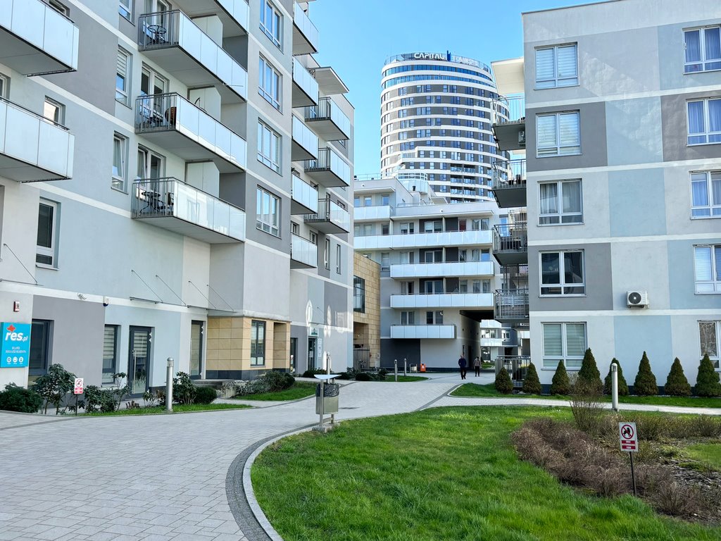 Mieszkanie czteropokojowe  na sprzedaż Rzeszów, Nowe Miasto, al. mjr. Wacława Kopisto  80m2 Foto 1