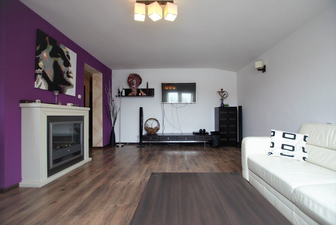 Mieszkanie czteropokojowe  na sprzedaż Kielce, Centrum, Niecała  65m2 Foto 1