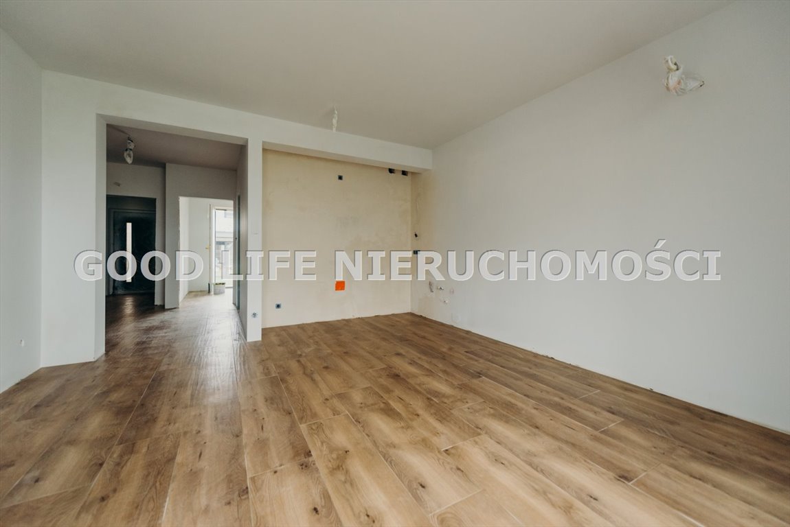 Wynajem 3-pokojowego mieszkania z ogródkiem i dwoma miejscami parkingowymi Rzeszów, Miłocin, Podkarpacie, Myśliwska  65m2 Foto 1