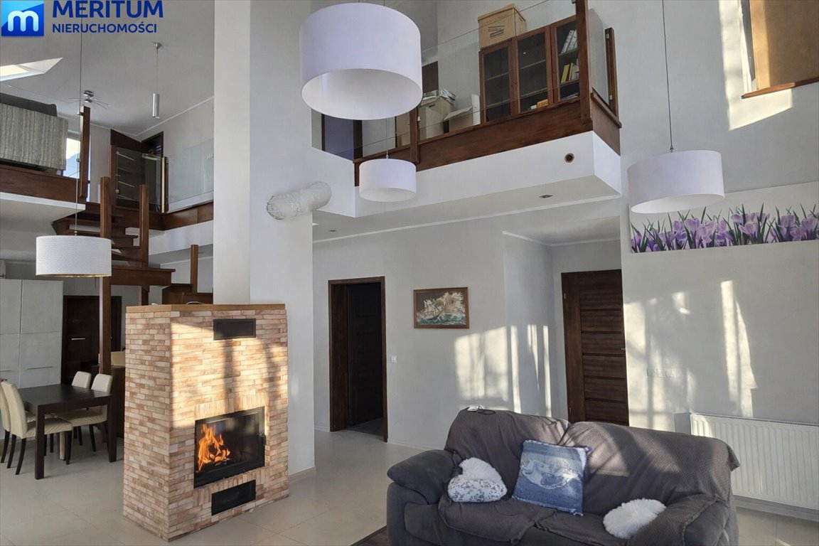 Nowoczesny dom z lokalem i dużą działką w Milanówku Milanówek  222m2 Foto 1