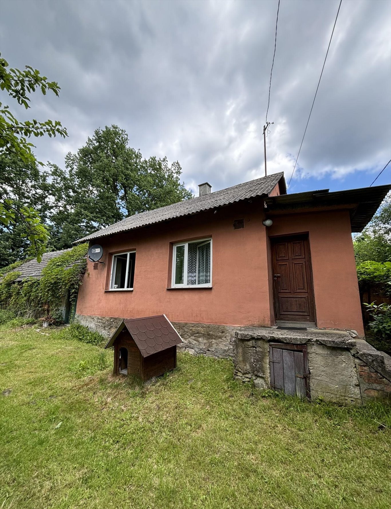 Urokliwy dom z cegły, 2 pokoje, garaż, widokowa działka Regulice  80m2 Foto 1