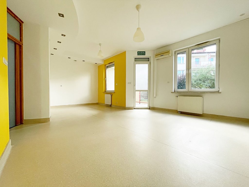 Polecam przestronny lokal 72 m² na Krzykach - idealny na biuro lub gabinet Wrocław, Krzyki, Klecina, Wałbrzyska  72m2 Foto 1