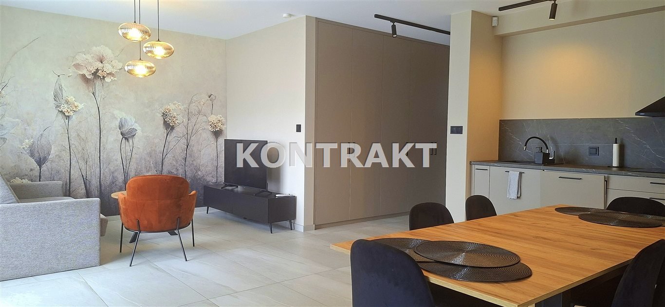 Na wynajem przestronny apartament 70 m² z tarasem w Oświęcimiu: Oświęcim Zasole: Legionów