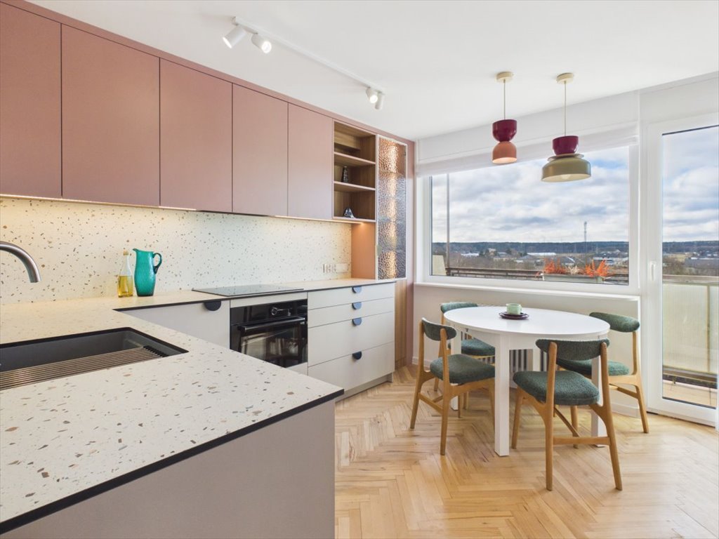 4-pokojowe mieszkanie 58 m² z dużym balkonem i piwnicą Ciechocinek, Spółdzielcza  58m2 Foto 1