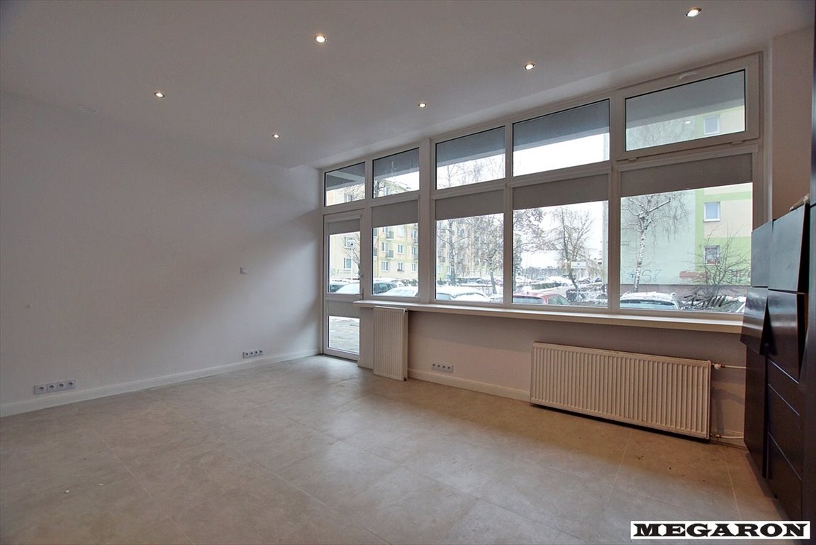 Lokal użytkowy na wynajem Częstochowa, Tysiąclecie  45m2 Foto 1