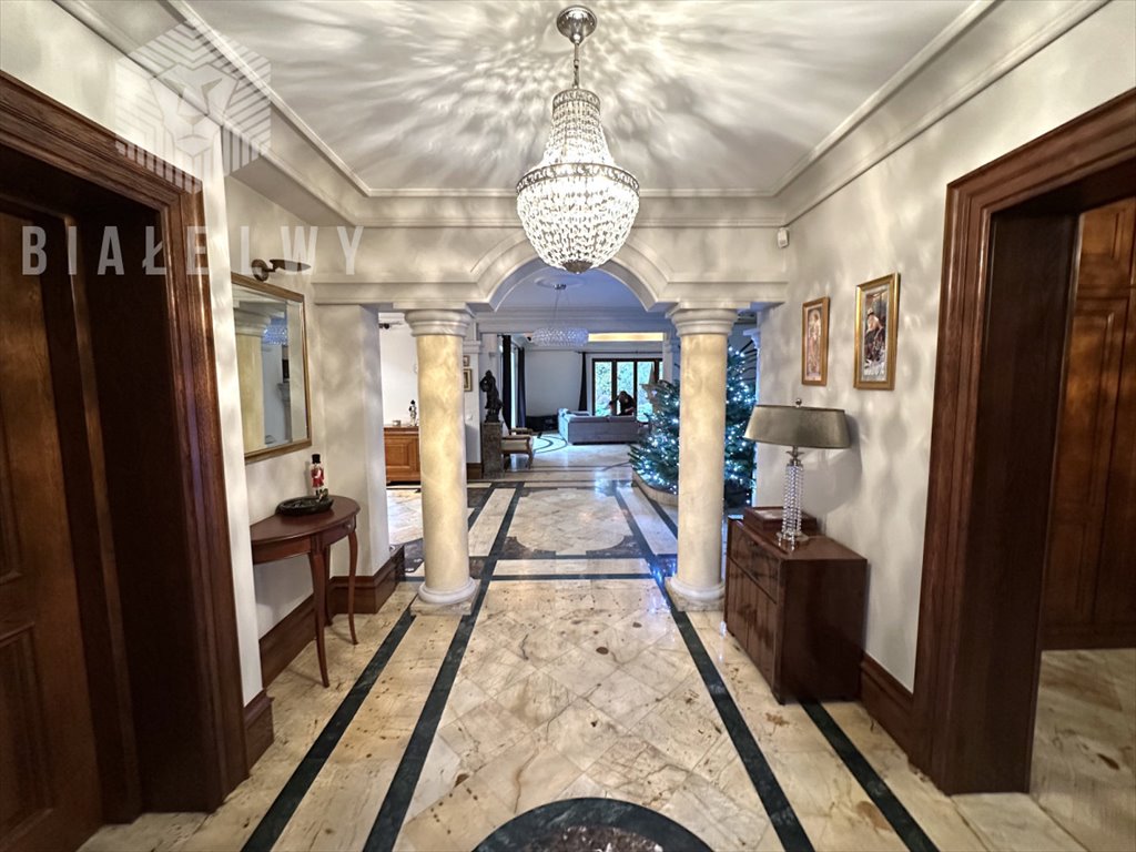 Ekskluzywna willa z jacuzzi, dużym ogrodem i garażem polecam! Konstancin-Jeziorna, Jesionowa  372m2 Foto 1