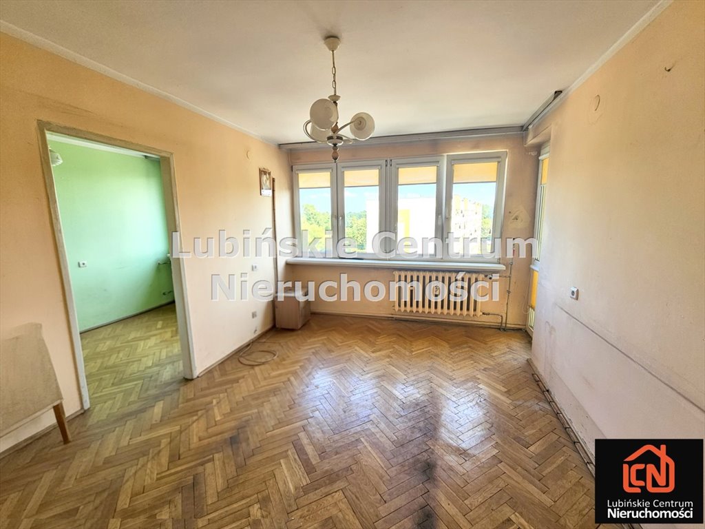 Na sprzedaż przestronne 3-pokojowe mieszkanie 46,5 m² w Lubinie Lubin, Staszica  46m2 Foto 1