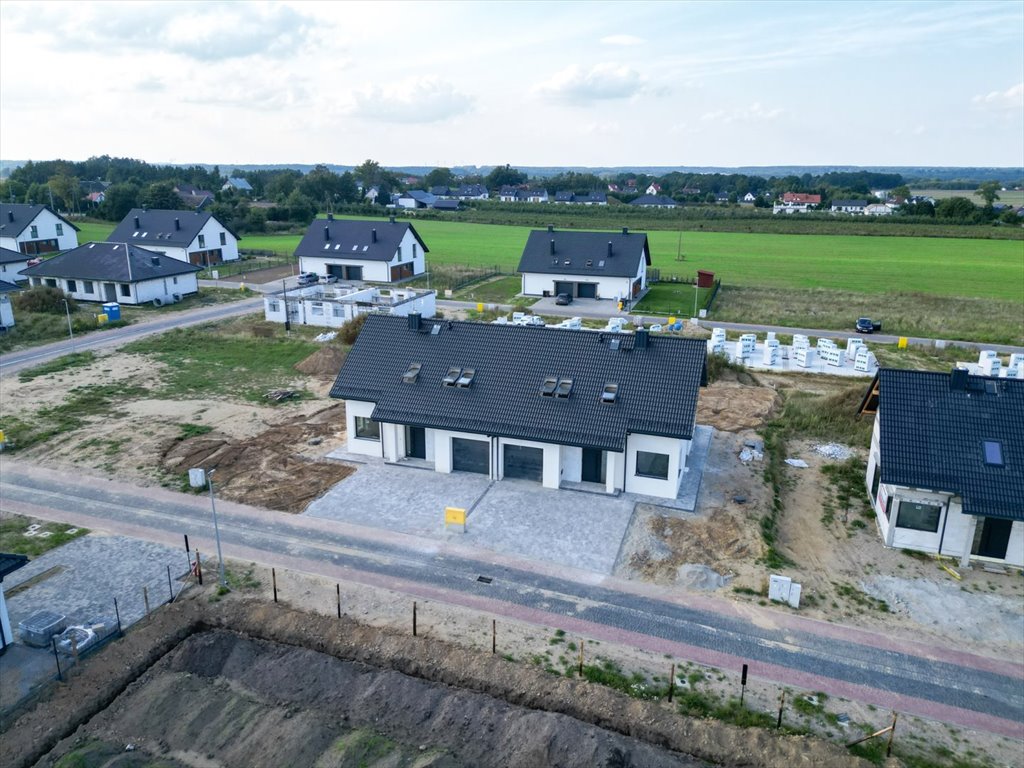 Dom na sprzedaż Głobino, Poziomkowa  127m2 Foto 1