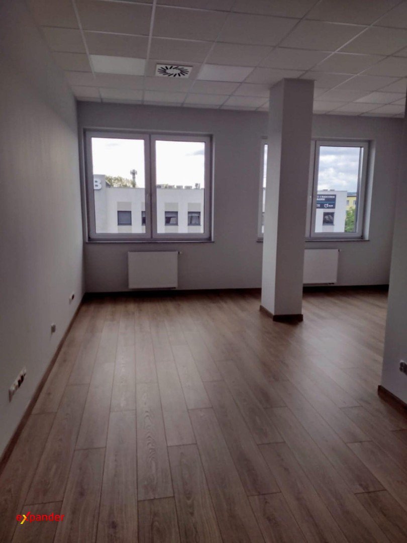 Lokal usługowy 34 m2 w prestiżowym budynku Top Center Rzeszów, Litewska  34m2 Foto 1