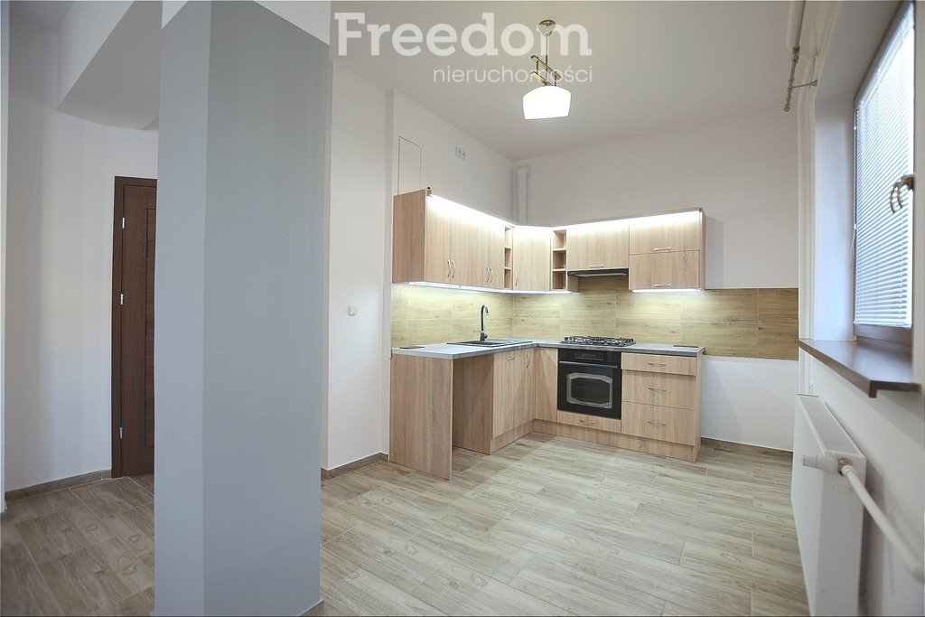 Mieszkanie dwupokojowe na wynajem Maków Podhalański  50m2 Foto 1