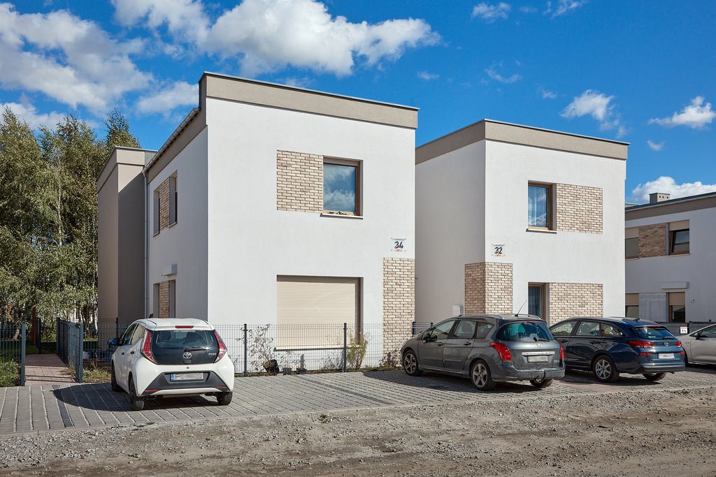 Nowoczesny dom z ogródkiem w willi miejskiej, 74,38 m2 Gruszczyn  74m2 Foto 1