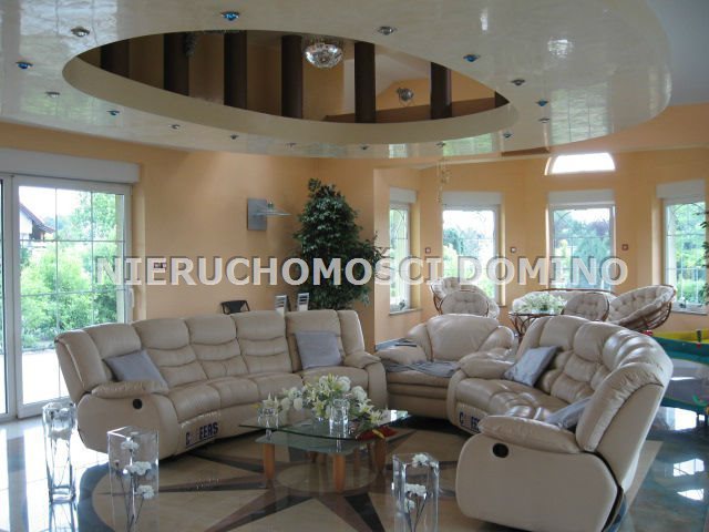 Dom na sprzedaż Starowa Góra 630m2 Foto 1 Dom na sprzedaż Starowa Góra 630m2 Foto 1