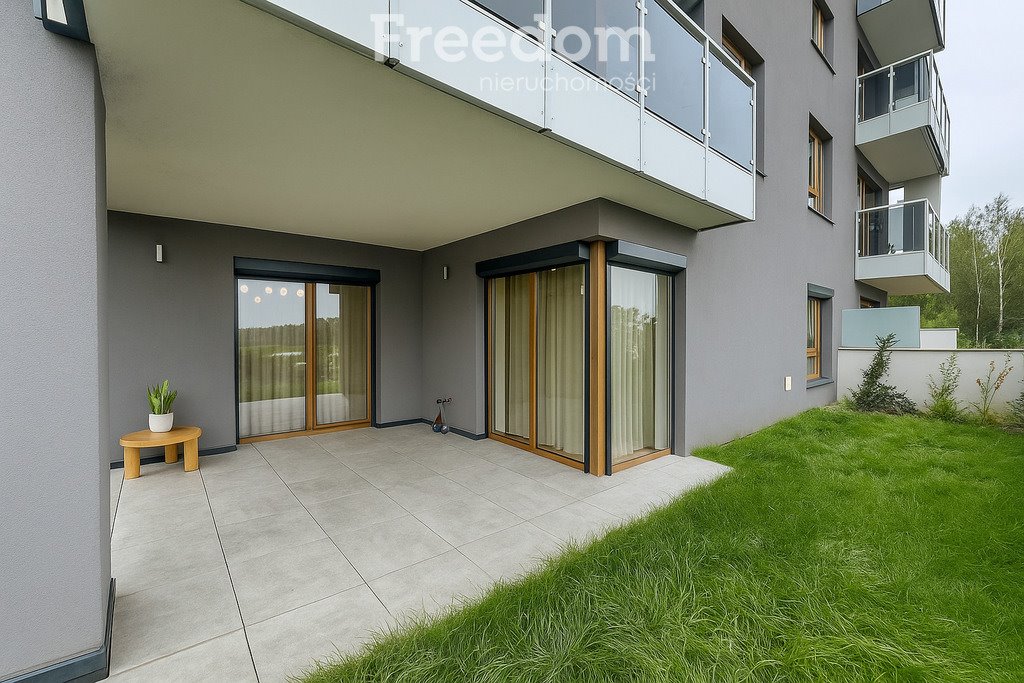 Mieszkanie trzypokojowe na sprzedaż Częstochowa, Małopolska  79m2 Foto 1