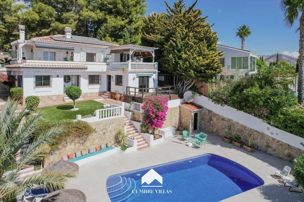 Przestronna willa z widokiem na morze, basen i ogrody Hiszpania, La Herradura, La Herradura  283m2 Foto 1