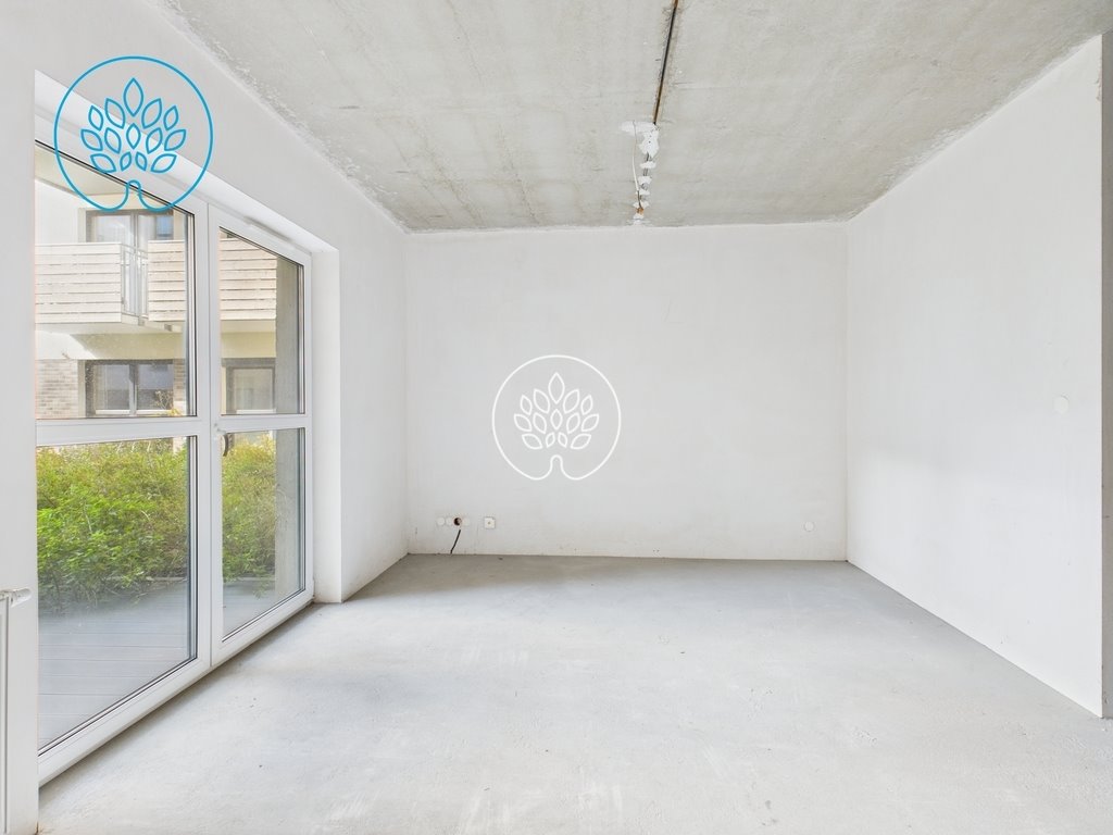 Mieszkanie trzypokojowe na sprzedaż Toruń, Polskiego Czerwonego Krzyża  52m2 Foto 1