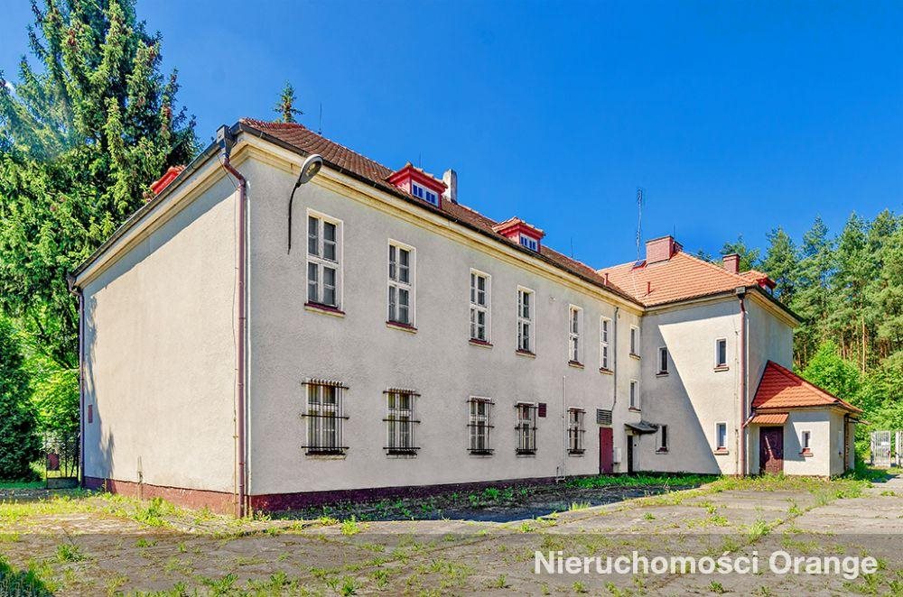 Do sprzedania przestronny obiekt usługowo-mieszkalny 4300 m² w Szklarkach Szklarki, Szklarki, ul. Ceglana 2  857m2 Foto 1