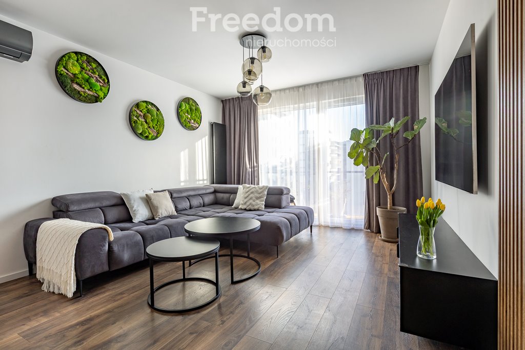 Mieszkanie czteropokojowe  na sprzedaż Poznań, Grunwald, Ptasia  75m2 Foto 1