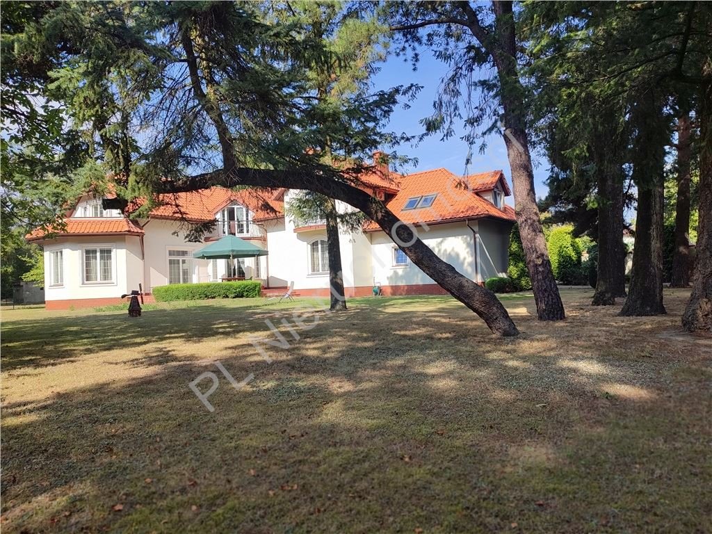 Ekskluzywna rezydencja 400 m2 w Komorowie z ogrodem Komorów  400m2 Foto 1