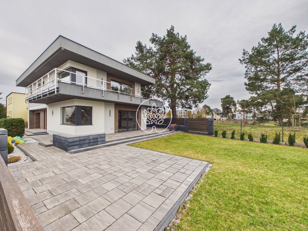 Nowoczesny dom nad Kanałem Bydgoskim z tarasami i garażem Bydgoszcz  247m2 Foto 1