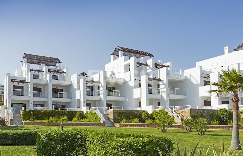 Mieszkanie trzypokojowe na sprzedaż Hiszpania, Costa del Sol, Estepona, Casares, Casares Playa  102m2 Foto 2