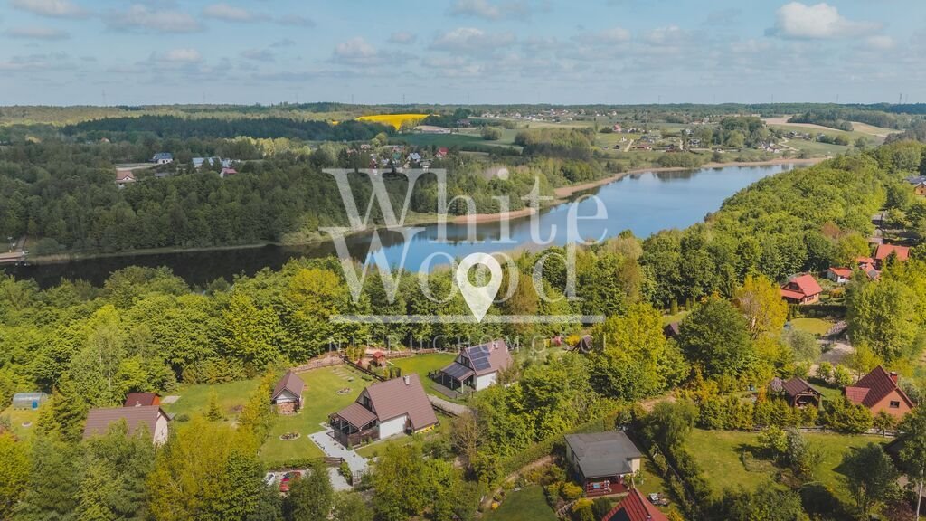 Nowoczesny dom na Kaszubach z widokiem na jezioro Częstocin, Wakacyjna  1 000m2 Foto 1