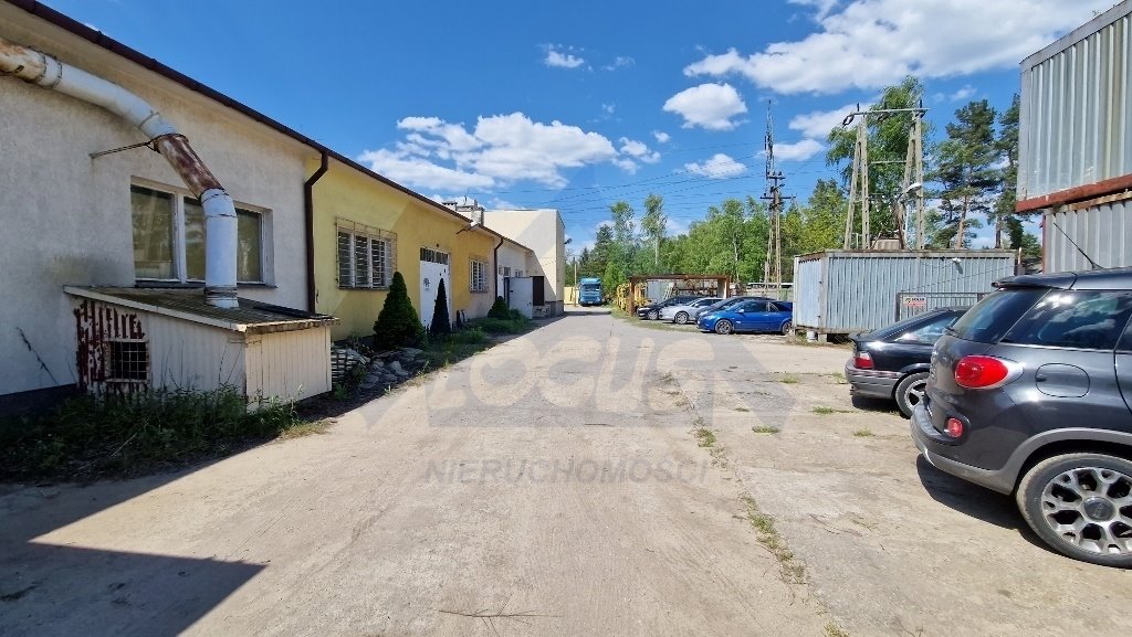 Sprzedam magazyn z wyposażoną stolarnią 874 m² w Sulejówku Sulejówek  875m2 Foto 1