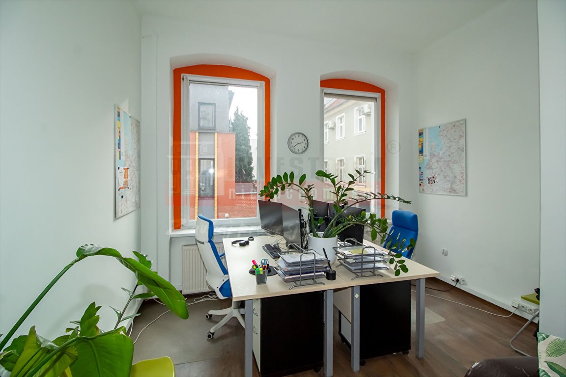 Atrakcyjny lokal 100 m2 w centrum Opola z gabinetami Opole, Centrum  100m2 Foto 1