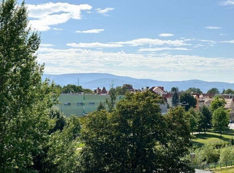 Kawalerka na sprzedaż Dzierżoniów  38m2 Foto 2