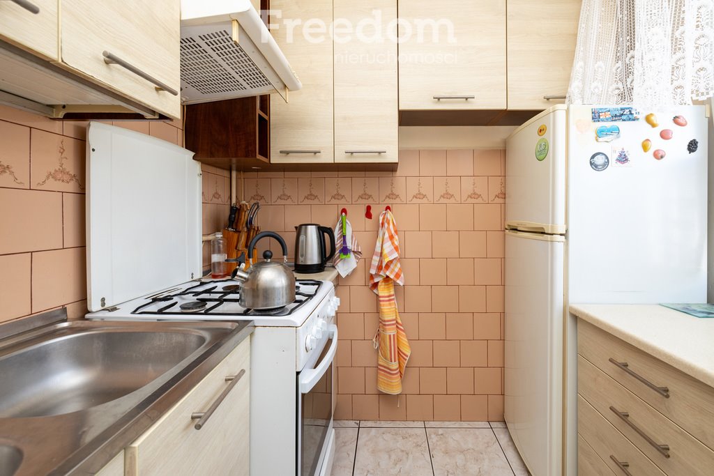 Mieszkanie trzypokojowe na sprzedaż Radomsko, Leszka Czarnego  60m2 Foto 3