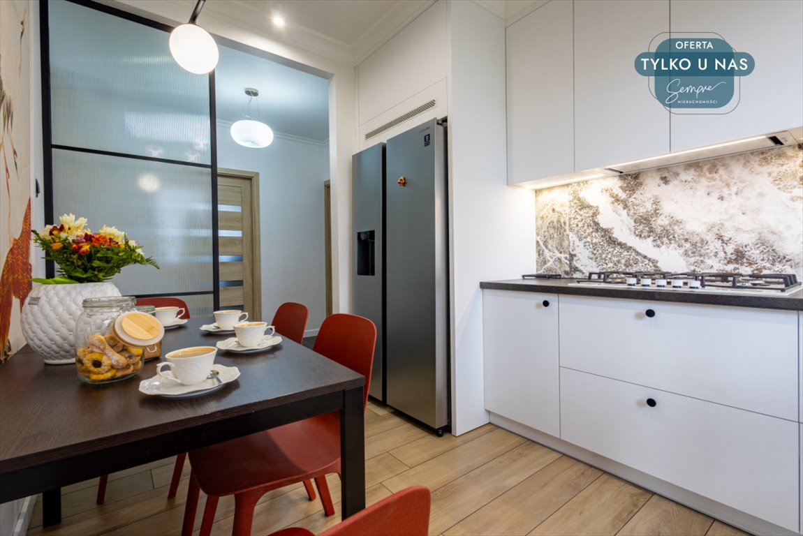 Nowoczesna rezydencja 244 m² z możliwością podziału na dwa mieszkania Brzeziny, Różana  244m2 Foto 1