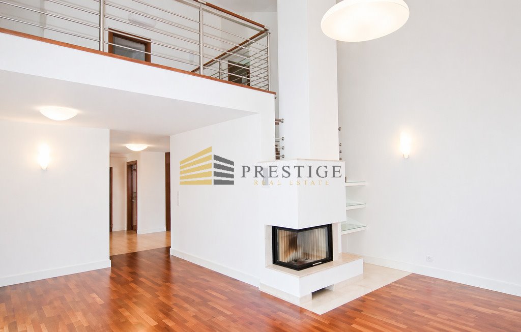 Ekskluzywny dom na Saskiej Kępie z ogrodem i systemami bezpieczeństwa Warszawa, Praga-Południe  280m2 Foto 1