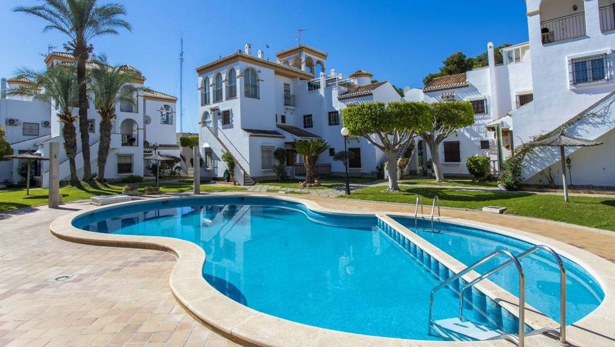 Sprzedam odnowiony duplex 122 m² w Playa Flamenca z tarasem Hiszpania, Playa Flamenca, Costa Blanca  122m2 Foto 1