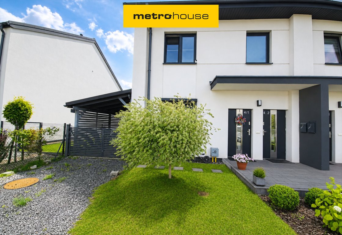 Przestronne 60 m² z ogrodem i wiatą na 2 auta Chojnice, Jaśminowa  60m2 Foto 1