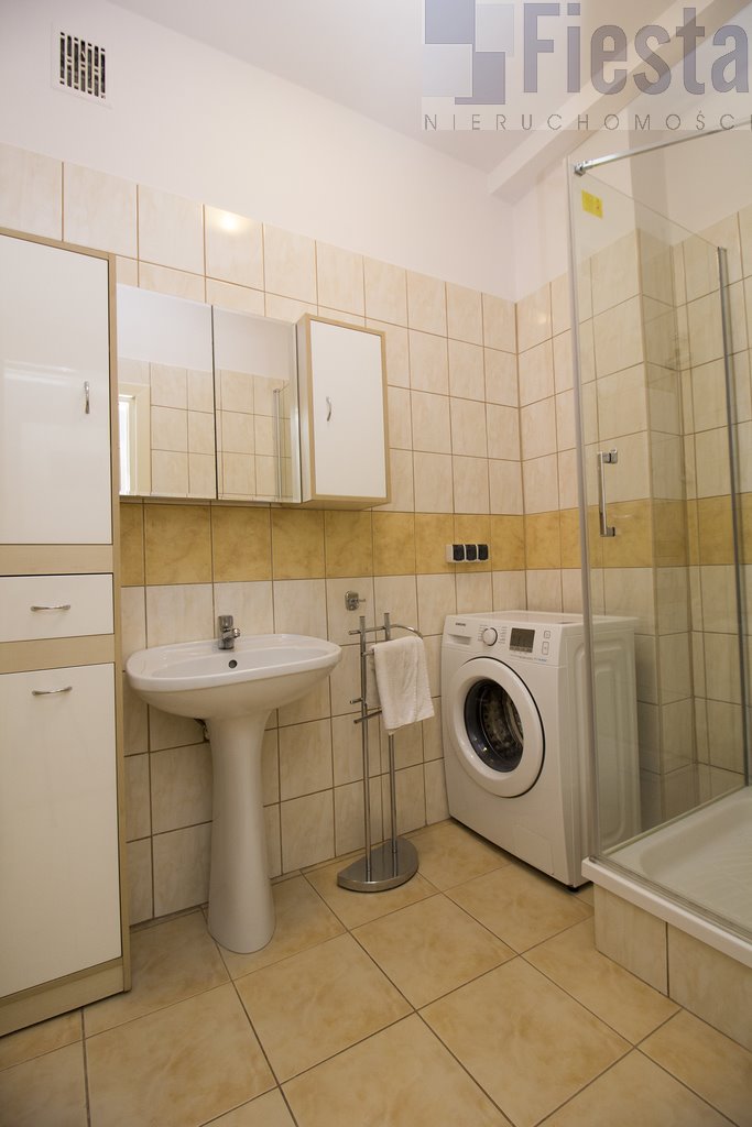 Mieszkanie dwupokojowe na wynajem Katowice, Śródmieście, PCK  69m2 Foto 10