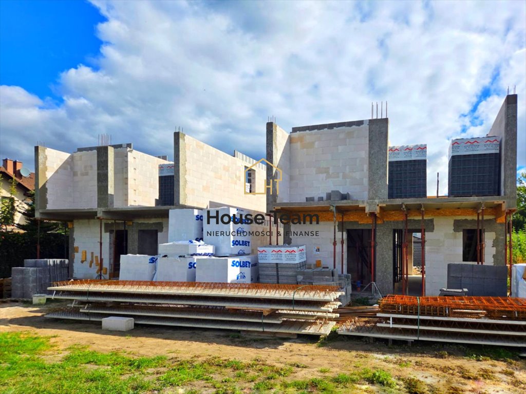 Mieszkanie trzypokojowe na sprzedaż Osielsko  65m2 Foto 1