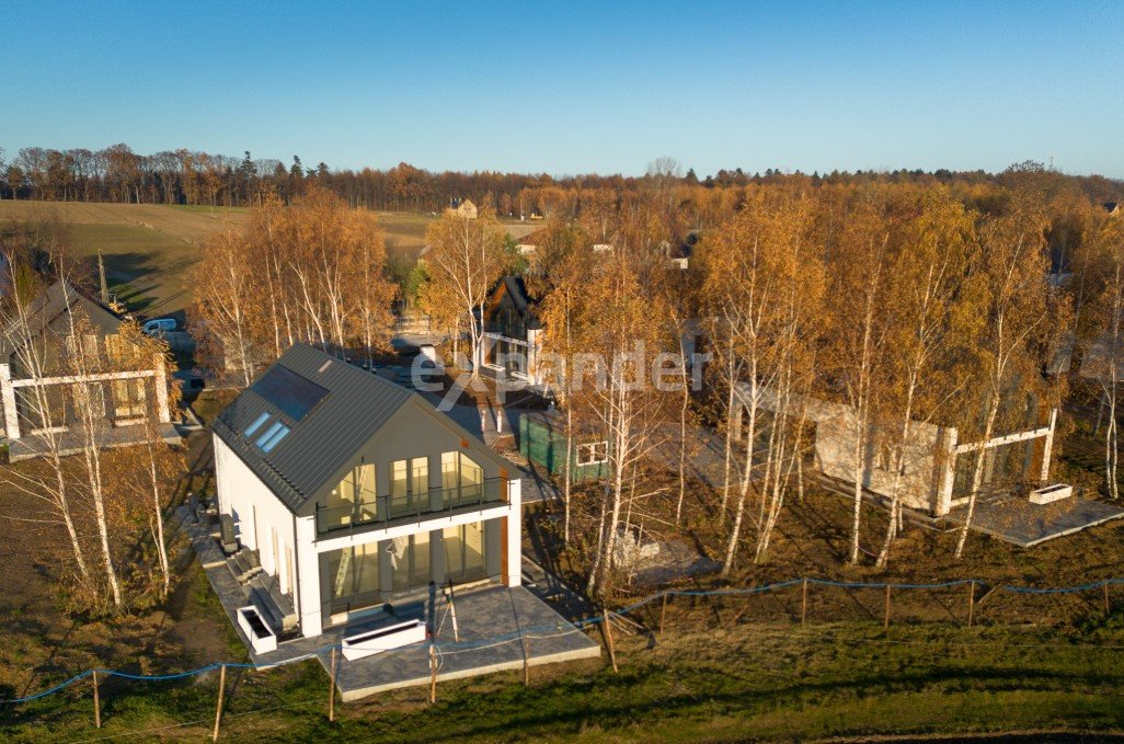 Nowoczesny dom 6 pokoi z dużym ogrodem w Nowej Hucie Poręba Laskowska  108m2 Foto 1