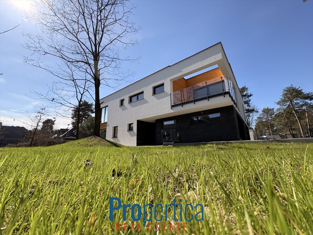 Energooszczędny dom w Wawerze z dużym ogrodem i garażem Warszawa, Wawer  161m2 Foto 1