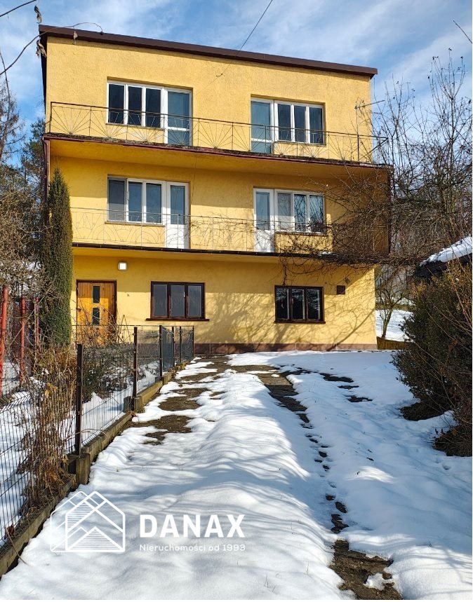 Polecam przestronny dom 250 m² z garażem i działką 400 m²: Szczyglice