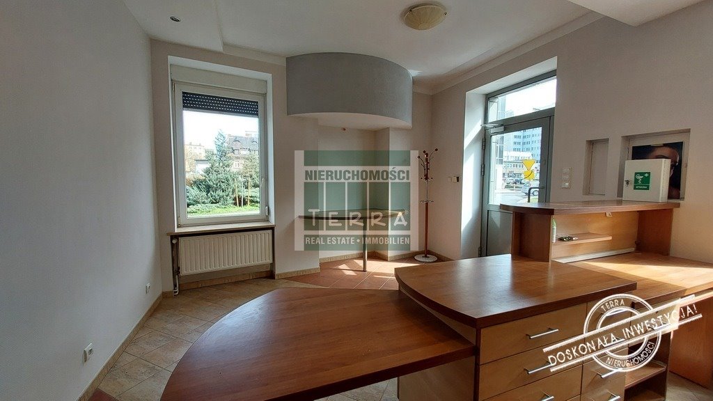 Lokal użytkowy na sprzedaż Zielona Góra  66m2 Foto 1