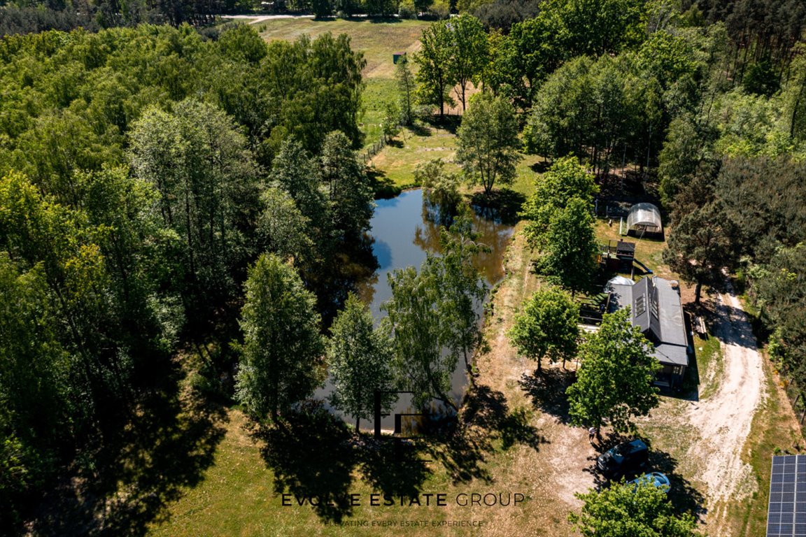 Urokliwa działka z własnym stawem i lasem, 3 ha, dom 70 m2 Czarny Las  29 760m2 Foto 1