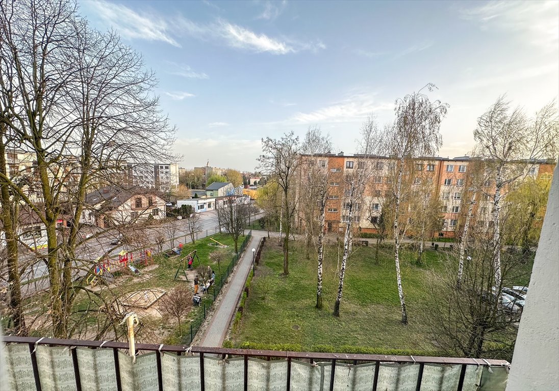 Mieszkanie trzypokojowe na sprzedaż Wieruszów, Osiedle Waryńskiego 1  48m2 Foto 1