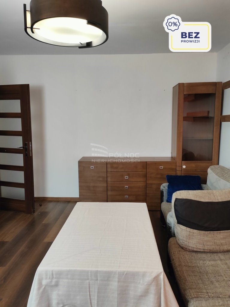 Mieszkanie trzypokojowe na sprzedaż Bielsko-Biała, Wapienicka  55m2 Foto 1
