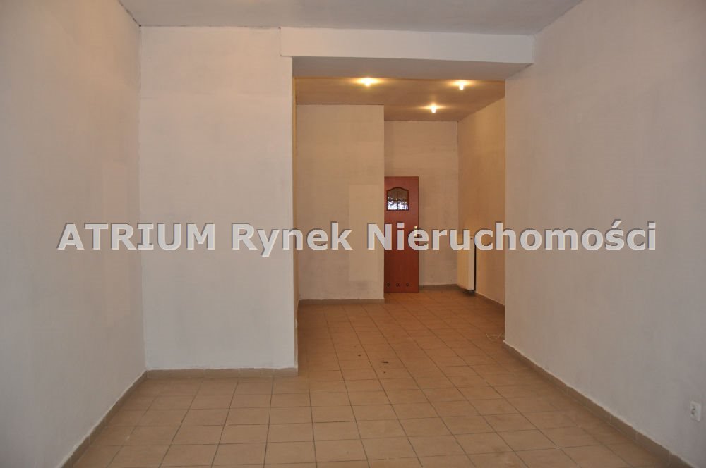 Lokal użytkowy na wynajem Piotrków Trybunalski  32m2 Foto 1