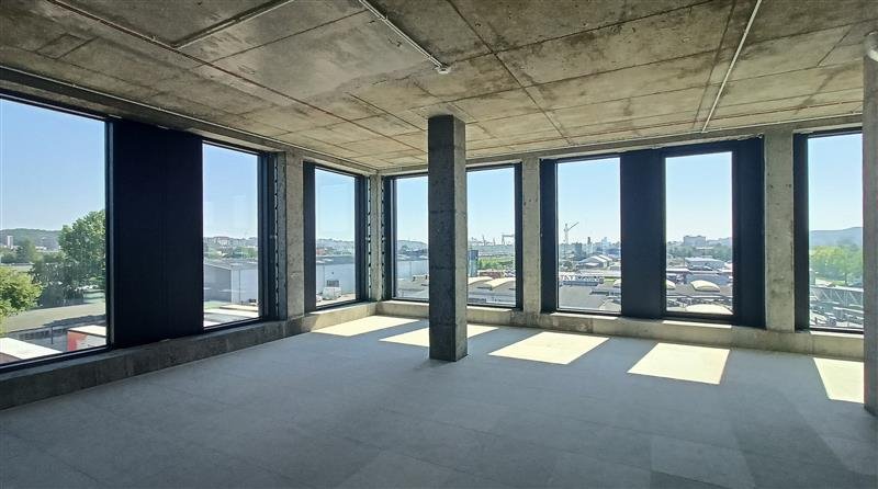 Nowoczesny lokal biurowo-usługowy 3120 m2 z dachem i ogrodem Gdynia, Chylonia, Hutnicza  3 120m2 Foto 1