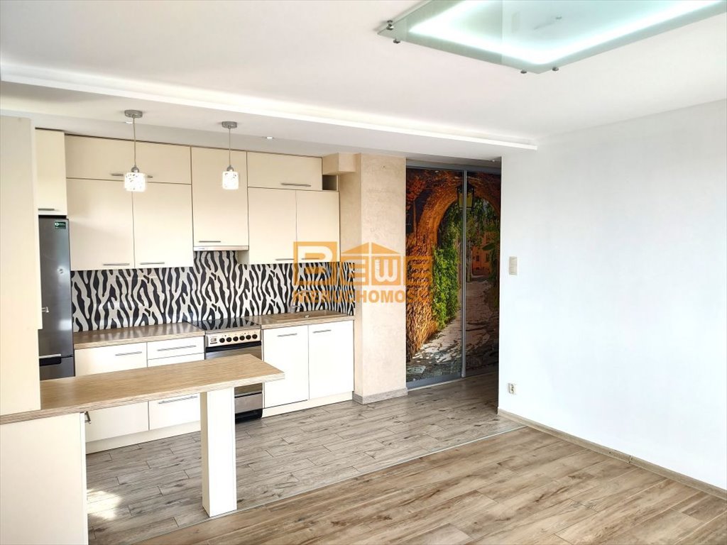 Mieszkanie trzypokojowe na sprzedaż Białystok, Leśna Dolina, Aleja Jana Pawła II  46m2 Foto 1